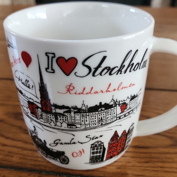 White and Red Stockholm Souvenir Mug - Picture 1 of 7